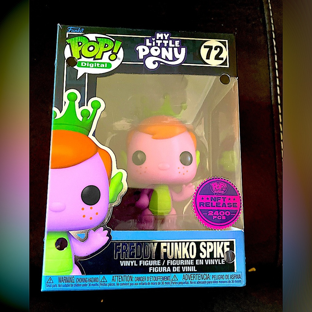 Rare• Freddy as Spike NFT w/11 holes all over the box.